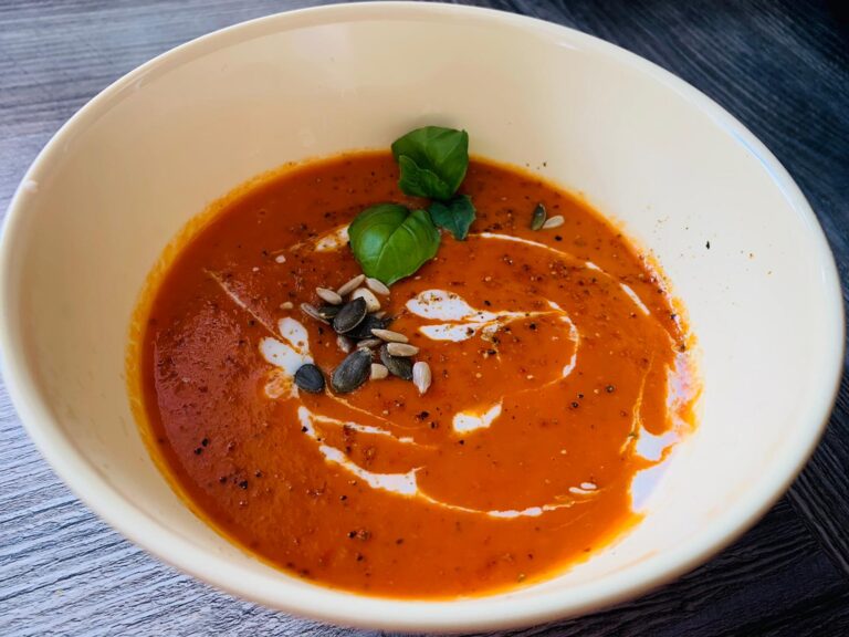 Entdeckt: Superleckere, entzündungshemmende und „Brainfog“ lindernde Asia-Suppe